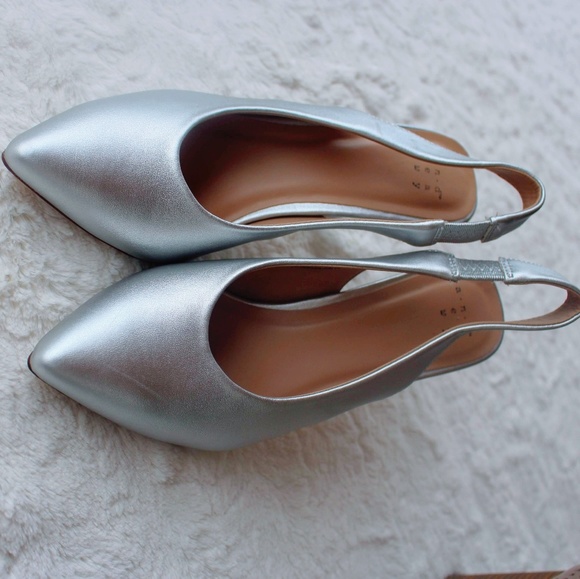 💲NWOT A new day silver ankle strapped heels 7W - Picture 4 of 5